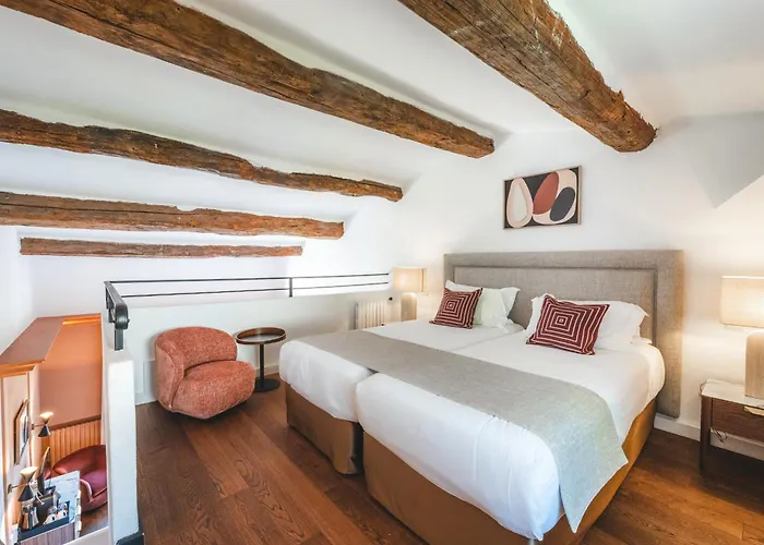 호텔 La Mandarine 쎙뜨호뻬