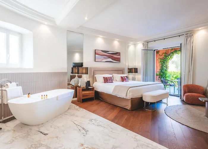 La Mandarine 쎙뜨호뻬